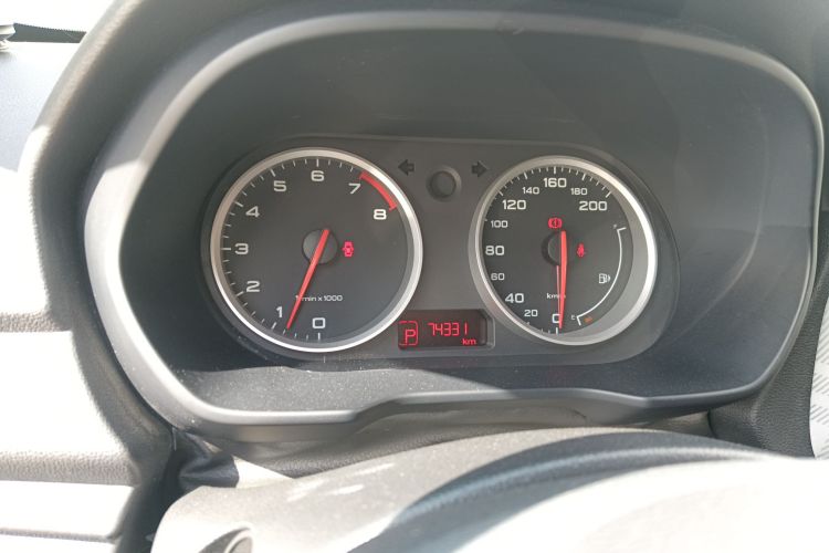 MG 3 2018 car image #16