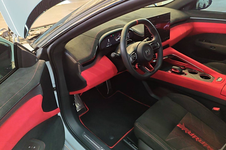 Zeekr 001 FR 2023 изображение автомобиля #16