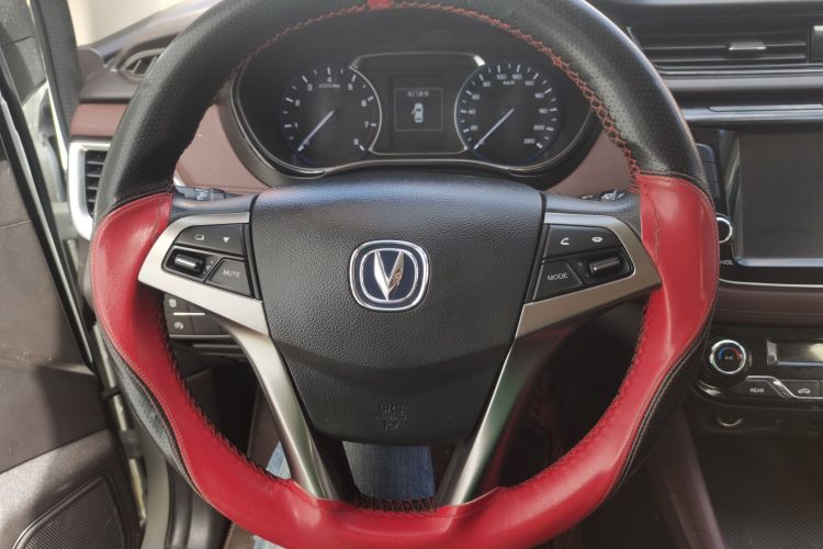 Changan Linmax 2018 car image #16