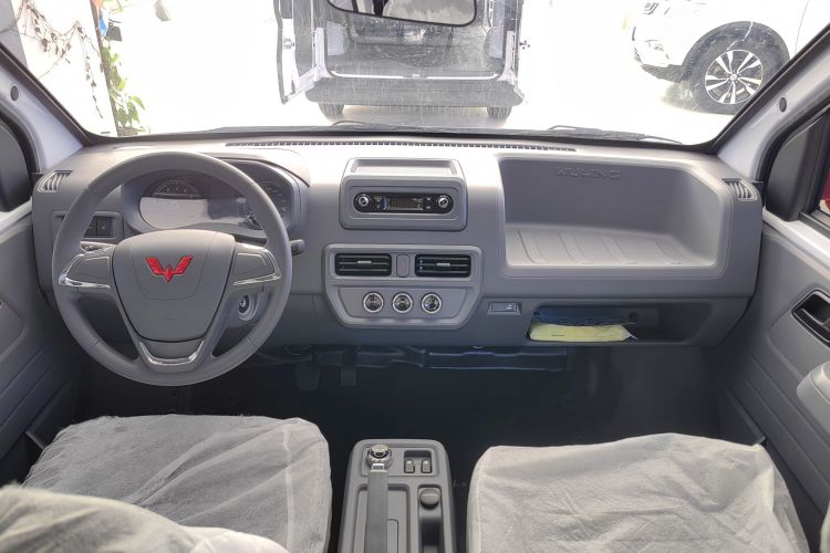 五菱汽车 五菱扬光电卡 2025 汽车图片 #16