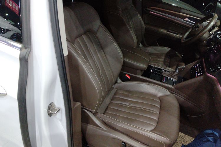 Volkswagen Viloran 2021 #16 Volkswagen Viloran 2021 car image #16