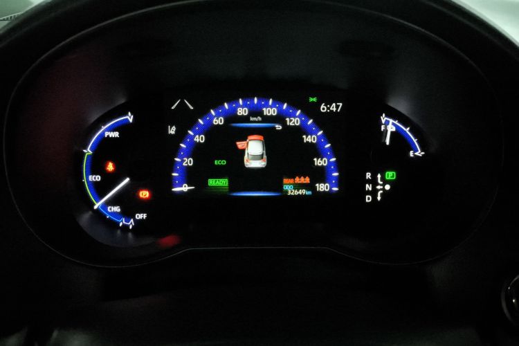 Toyota C-HR EV 2021 immagine di auto #16