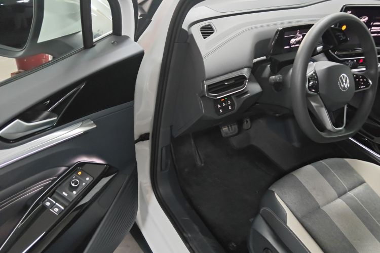 Volkswagen ID.4 Crozz 2024 car image #16
