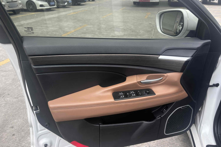 GEELY Ulion 2018 immagine di auto #16