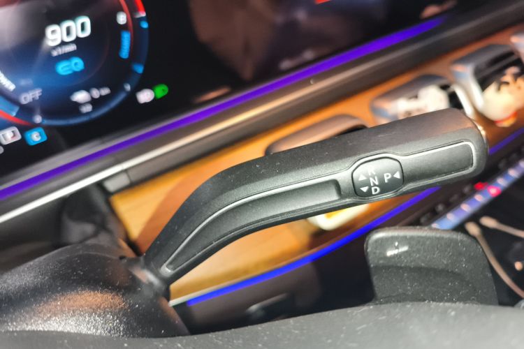 Mercedes-Benz GLE Class New Energy 2021 immagine di auto #16