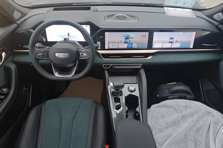 GEELY Monjaro MHEV 2025 car image #16