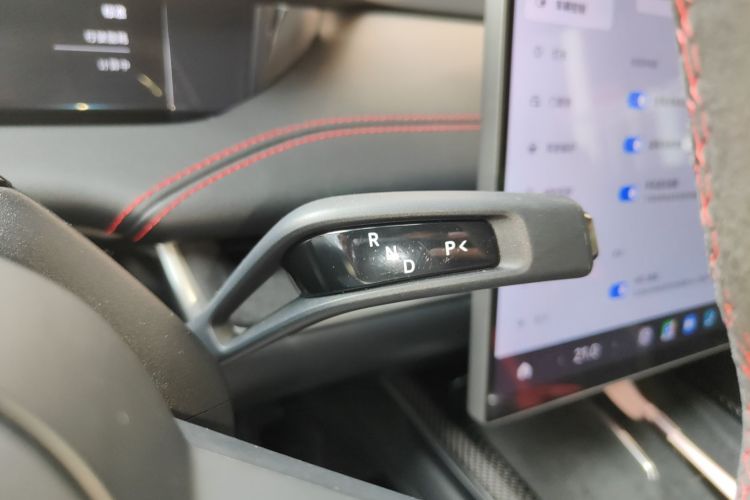 小米汽车 小米SU7 Ultra 2025 汽车图片 #16