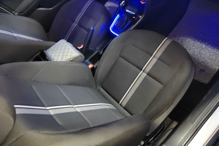 Volkswagen C-Trek 2019 immagine di auto #16