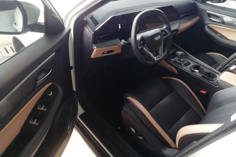 GEELY OkavangoR7 2025 car image #16