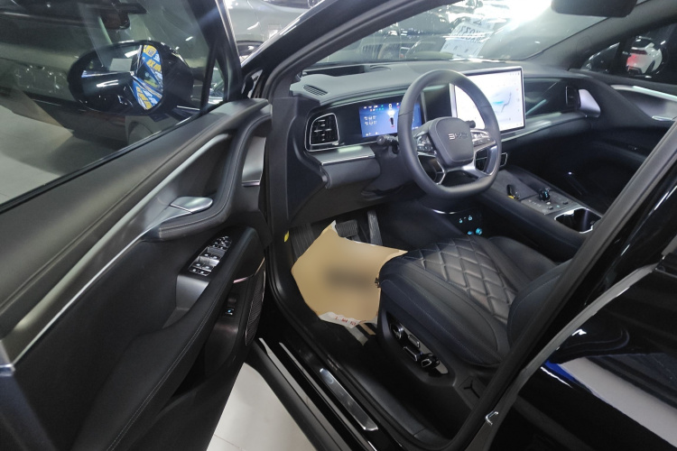 BYD Sea Lion 07 EV 2024 صورة سيارة #16