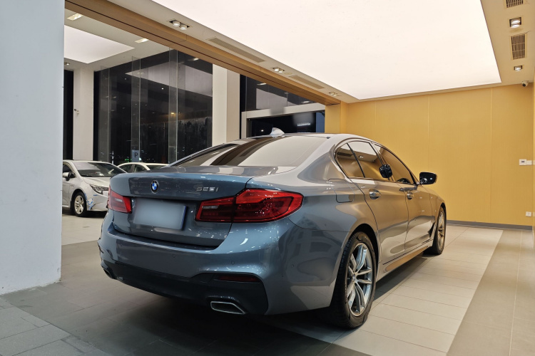 BMW 5 Series (Imported) 2020 #16 BMW 5 Series (Imported) 2020 car image #16