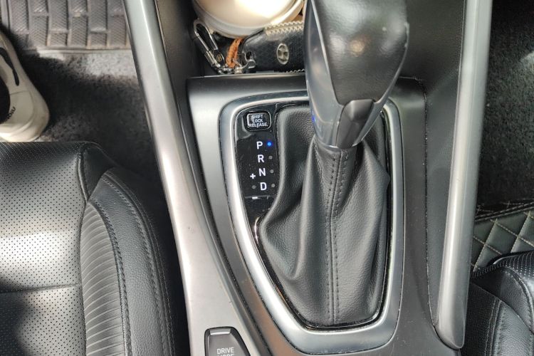 Hyundai Lafesta 2019 #16 Hyundai Lafesta 2019 car image #16