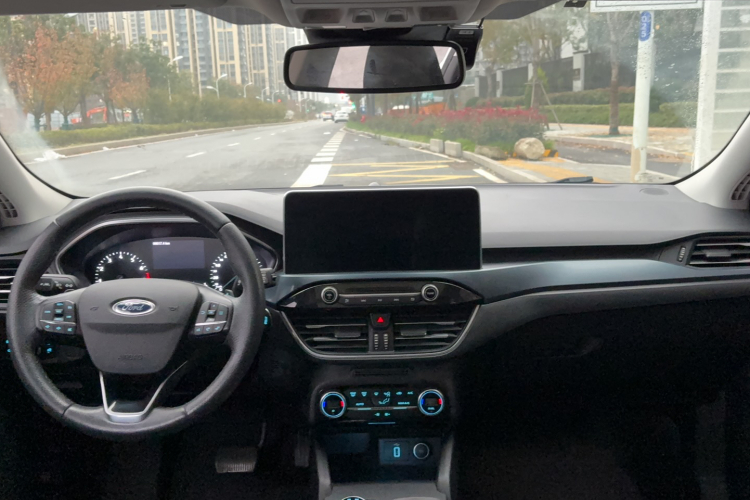 Ford Focus Active 2019 imagem de carro #16