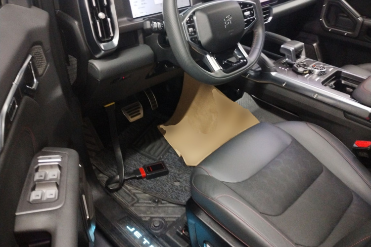 Jetour Traveller 2024 car image #16