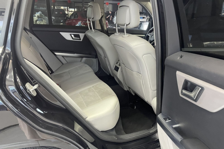 Mercedes-Benz GLK Class 2015 car image #16
