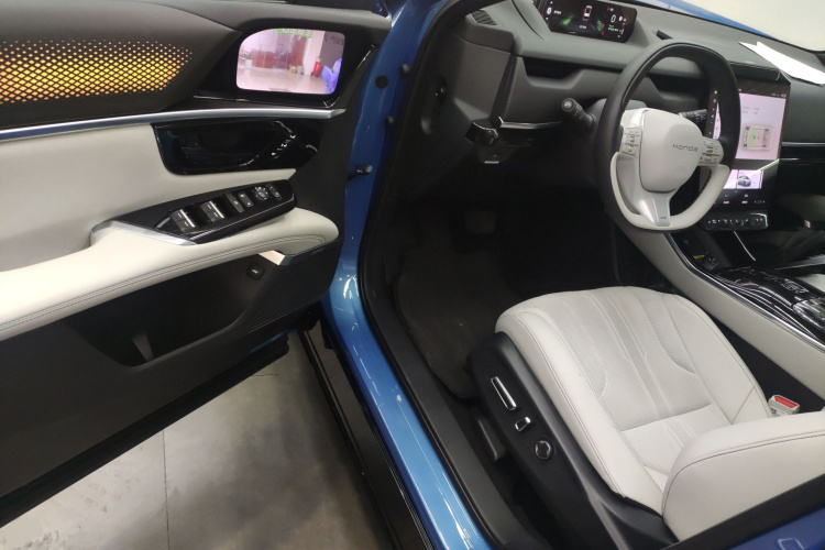 Honda S7 2025 car image #16