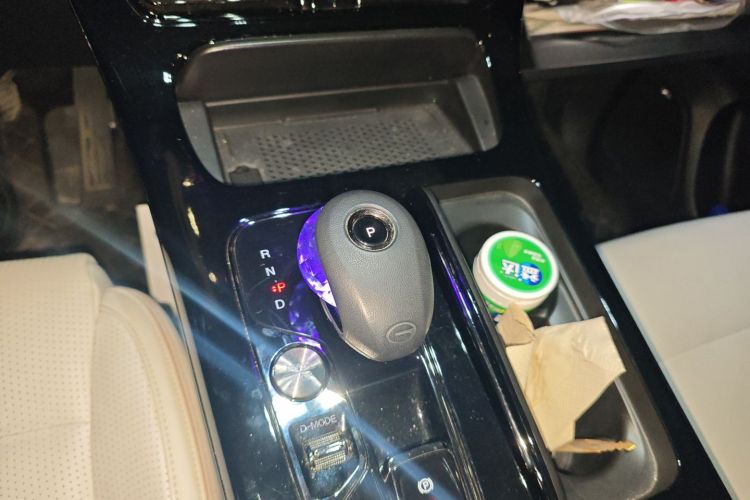 GAC Trumpchi E9 2023 #16 GAC Trumpchi E9 2023 car image #16