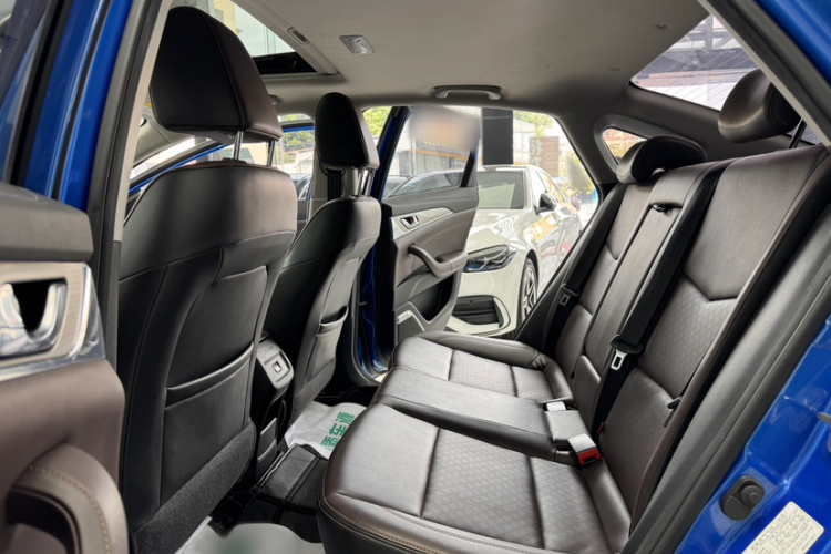 Changan Eado EV 2019 image de voiture #16