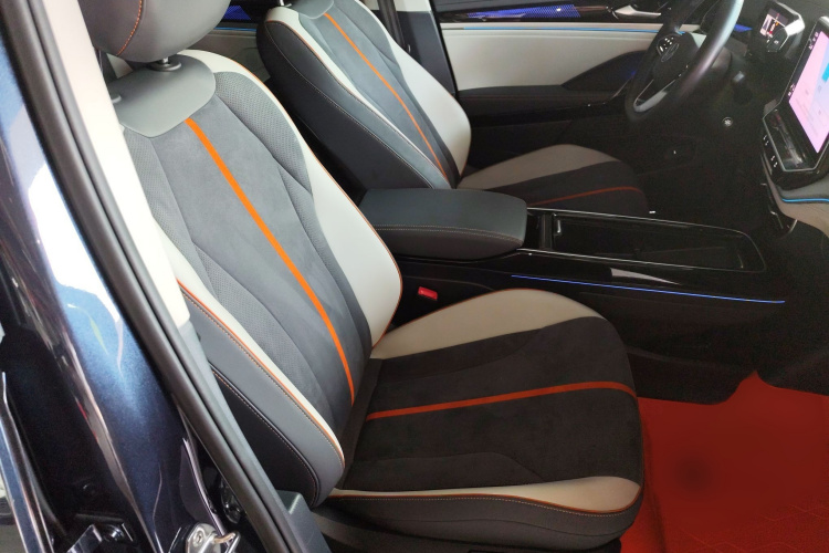 Volkswagen ID.6 Crozz 2022 car image #16