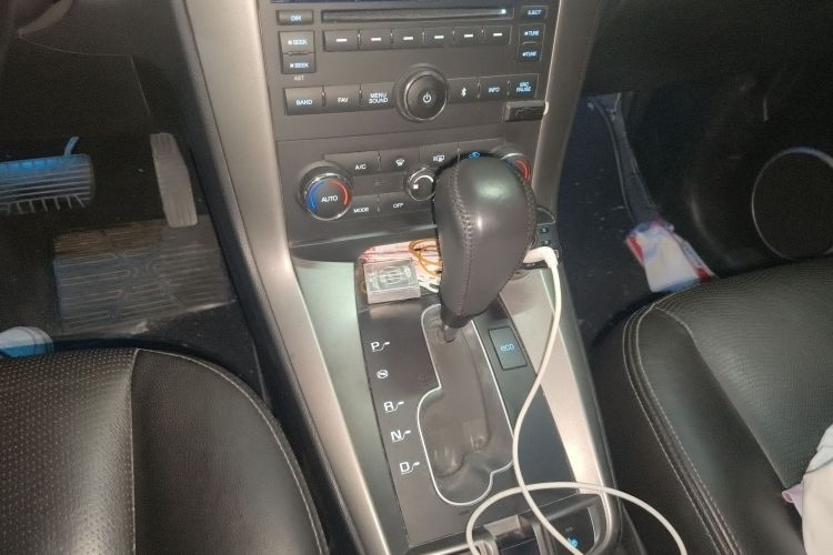 Chevrolet Captiva (Imported) 2015 car image #16