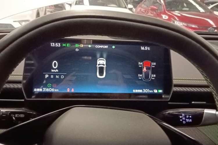 哪吒汽车 哪吒GT 2024 汽车图片 #16