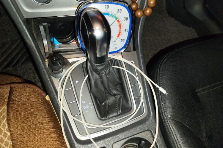 Volkswagen Gol 2016 car image #16