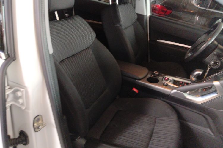 Peugeot 3008 2017 #16 Peugeot 3008 2017 car image #16