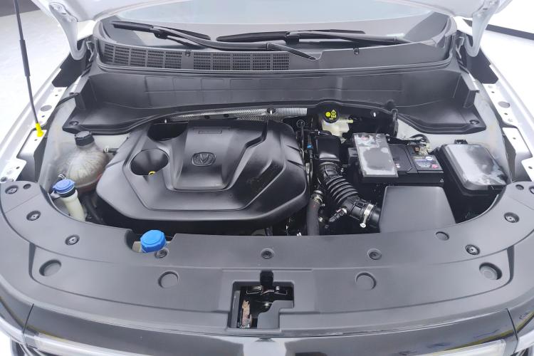 Changan CS35MAX 2023 car image #16