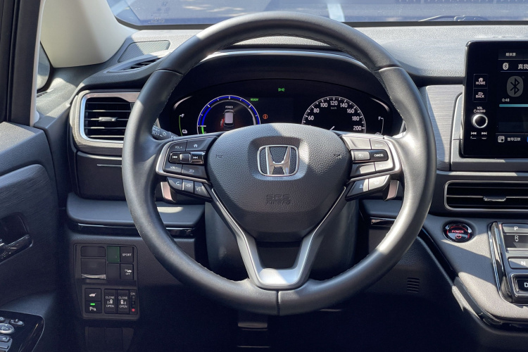 Honda Elysion 2025 car image #16