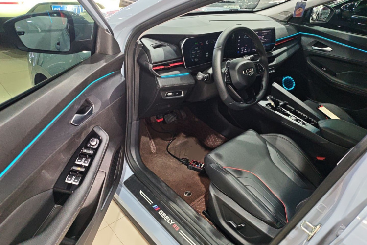 GEELY Binray 2025 car image #16