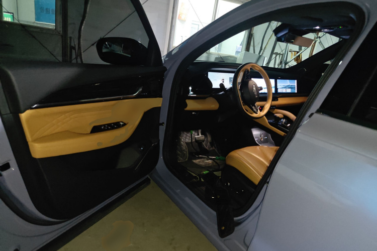 GEELY Monjaro EREV 2023 #16 GEELY Monjaro EREV 2023 car image #16