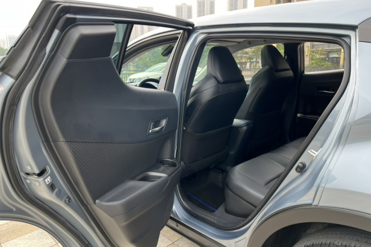 Toyota C-HR 2022 #16 Toyota C-HR 2022 immagine di auto #16