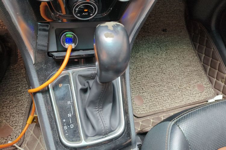 BYD F3 2018 car image #16