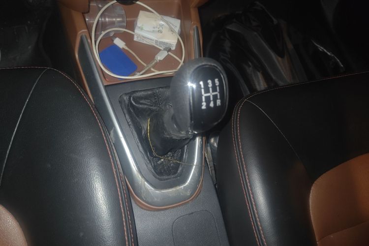 GEELY KingKong 2017 car image #16