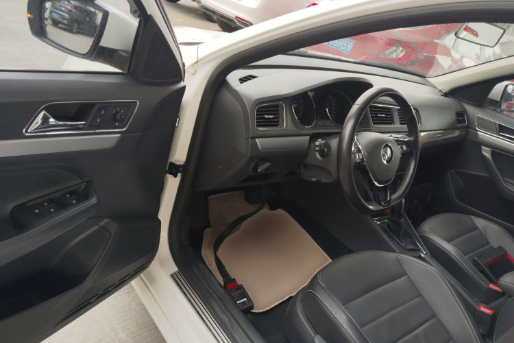 Volkswagen Gran Lavida 2018 #16 Volkswagen Gran Lavida 2018 car image #16