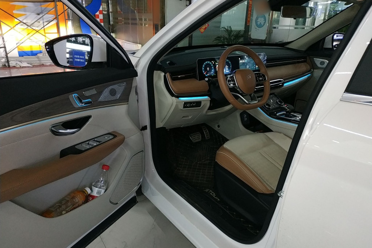 Jetour X70 C-DM 2024 car image #16