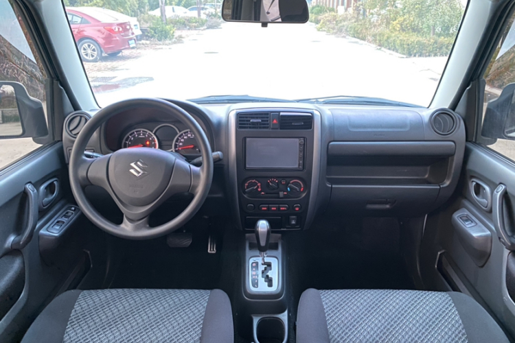 Suzuki Jimny (Imported) 2017 immagine di auto #16