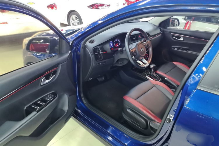 Kia Rio Cross 2018 car image #16