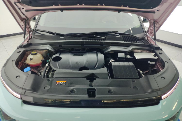 GEELY ICON 2024 صورة سيارة #16