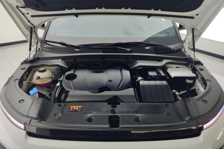 GEELY ICON 2023 car image #16