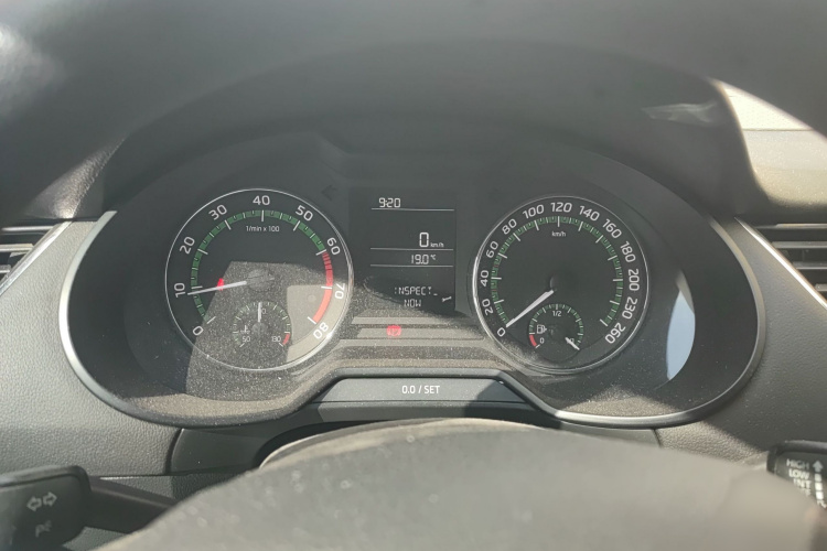 Skoda Octavia 2019 #16 Skoda Octavia 2019 car image #16