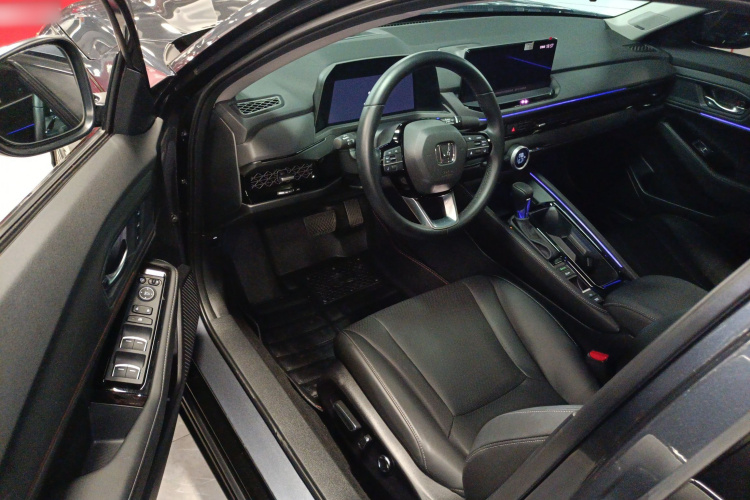 BYD F3R 2024 #16 BYD F3R 2024 car image #16