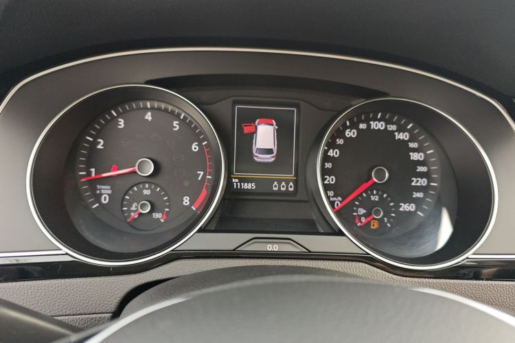 Volkswagen Passat Variant 2017 immagine di auto #16