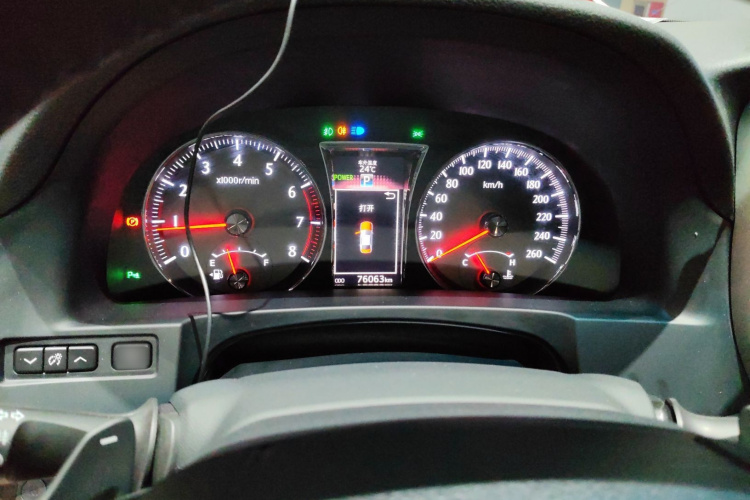 丰田 皇冠 2018 汽车图片 #16