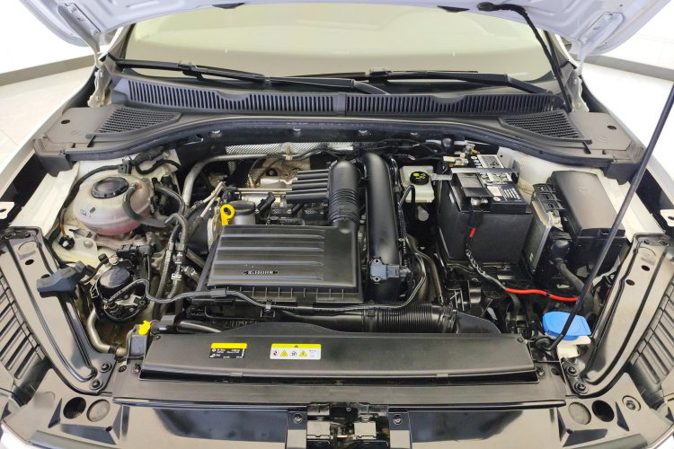 Volkswagen Sagitar 2022 immagine di auto #16