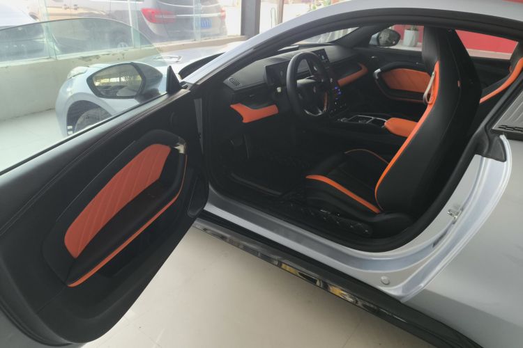 哪吒汽车 哪吒GT 2023 汽车图片 #16