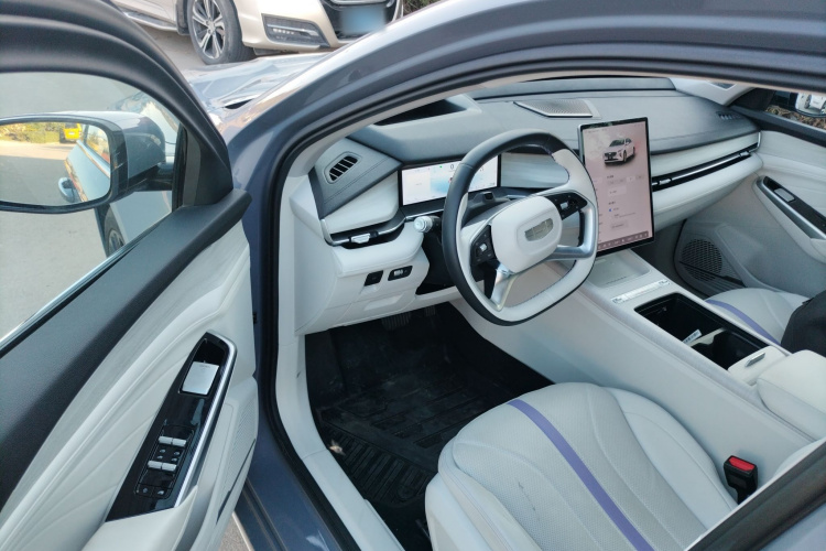 GEELY PrefaceL 2023 car image #16