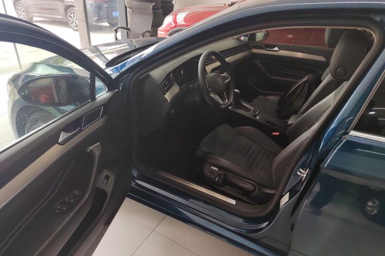 Volkswagen Passat Variant 2022 #16 Volkswagen Passat Variant 2022 immagine di auto #16