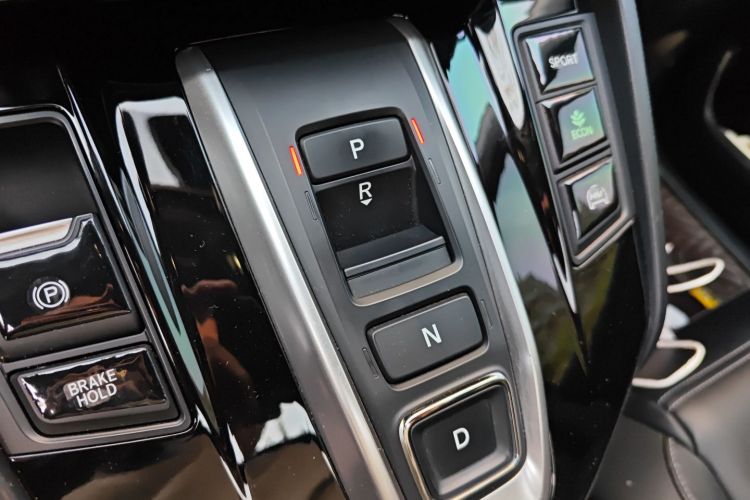 Honda CR-V New Energy 2022 car image #16