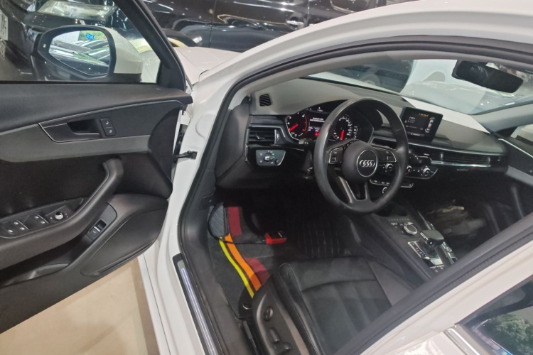 Audi A4 2019 #16 Audi A4 2019 car image #16